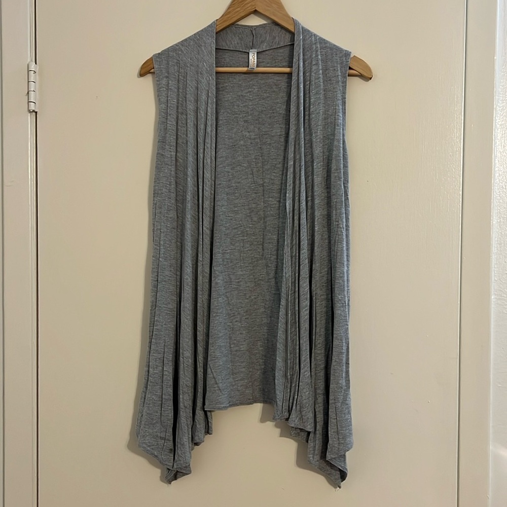 Popana Made in USA over vest Dressy gray heather Drapy‎